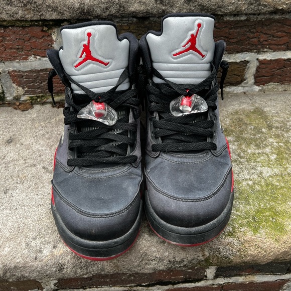 Jordan 5 Satin Bred - Picture 2 of 3